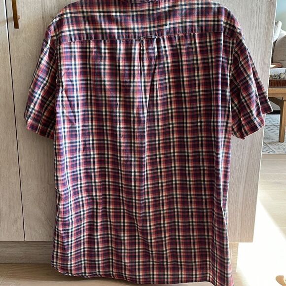 H&M plaid, short sleeved dress shirt in XL. - Picture 2 of 5